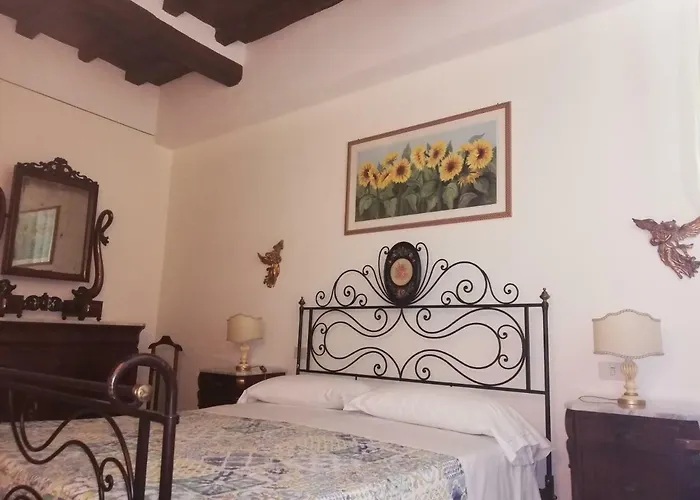 Alle Due Porte Bed & Breakfast