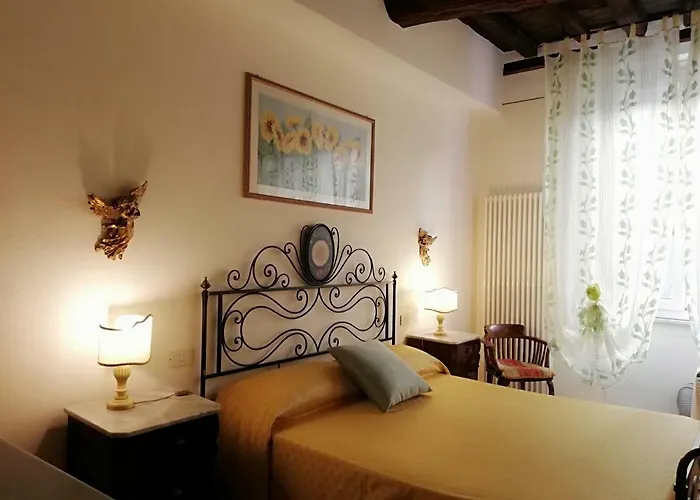 Bed & Breakfast Alle Due Porte 3*